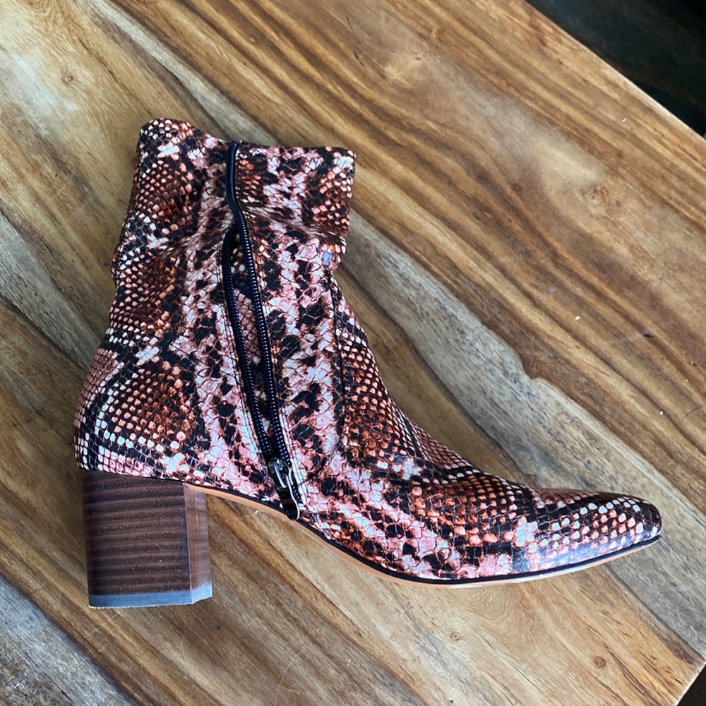 Anthropologie pink and brown snake print ankle boots…